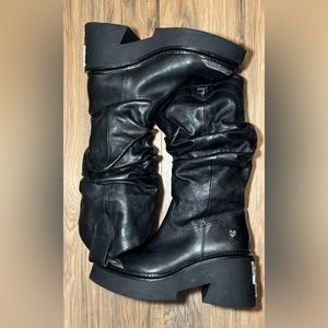 Naked Wolfe rodeo pre Owned Size 8 W